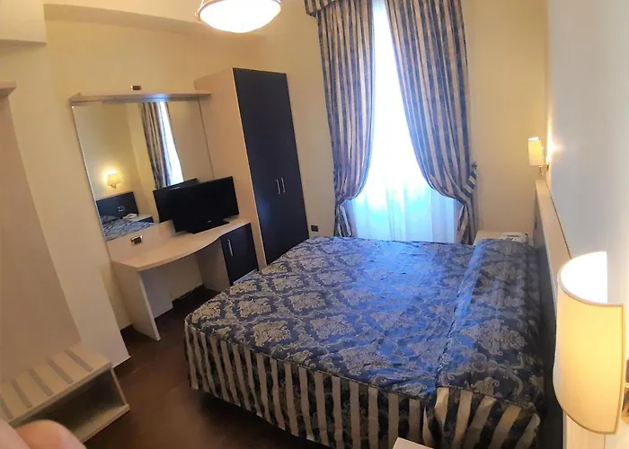 Konukevi Colosseo Roma